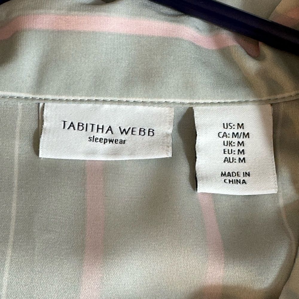 Tabitha Webb Pajama Top Womens size‎ Medium Striped Button up Satin Relaxed Fit - Picture 11 of 12